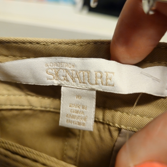 Nordstrom Signature Women's crop/Capri pant size 10 NWT - Picture 3 of 3